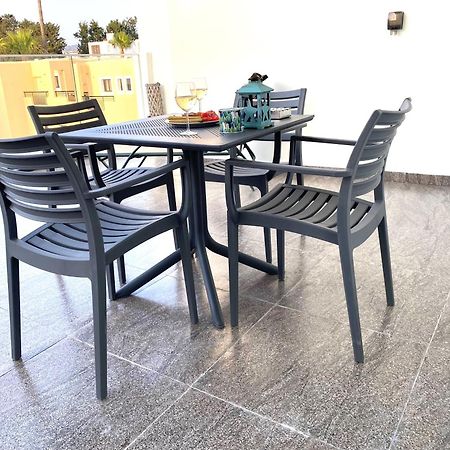 Ev Zin - Modern, Cozy, 1 Bed, Pool, 2 Balconies, A105 Apartment Paphos ภายนอก รูปภาพ