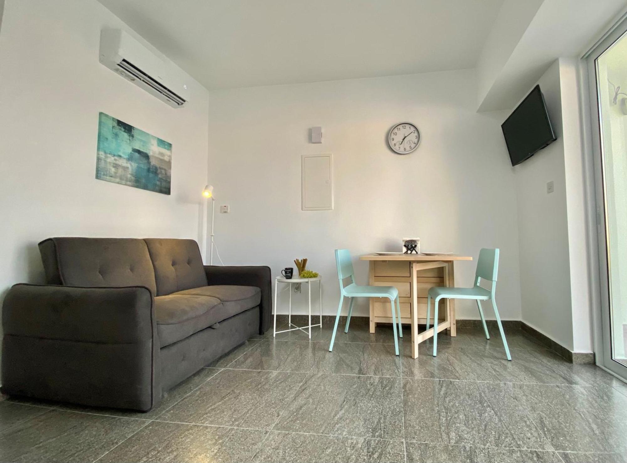Ev Zin - Modern, Cozy, 1 Bed, Pool, 2 Balconies, A105 Apartment Paphos ภายนอก รูปภาพ